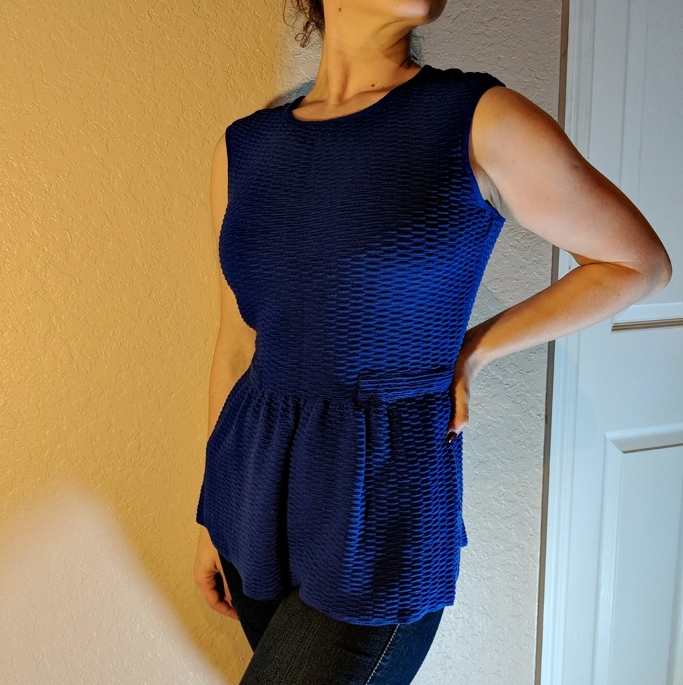 Worthington peplum blue sleeveless shirt size M